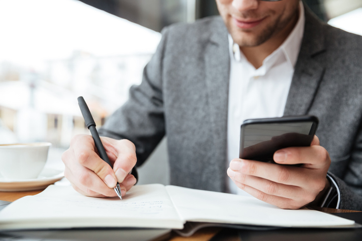 Boosting Your Productivity with Mobile Phone Apps